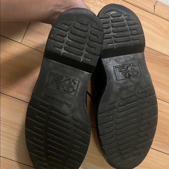 Dr. Martens Black Oxfords with Smooth Leather Upper and Lace-Up Closure - Picture 4 of 6